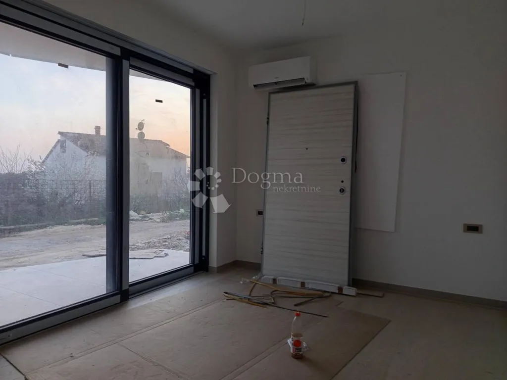 Rooms - Modern Ground Floor Apartment with Balcony in Medulin