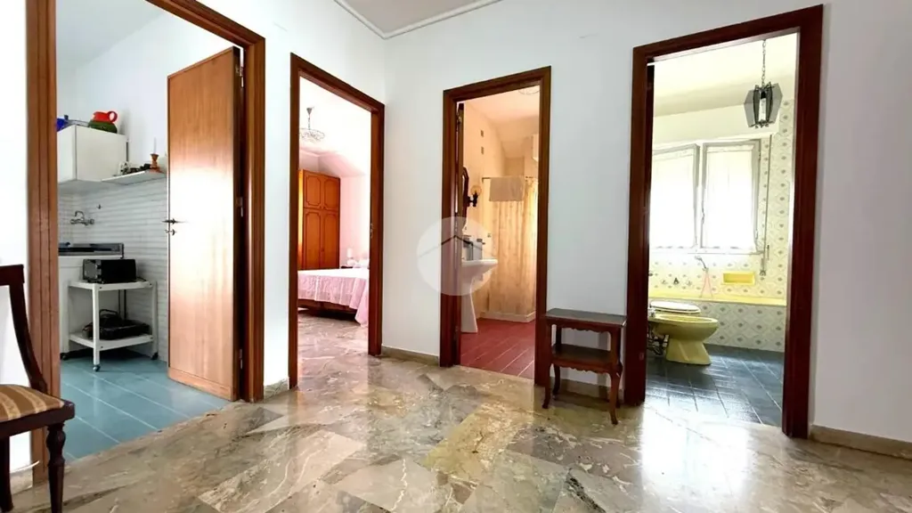 Esik - Apartment with Panoramic View in Palermo