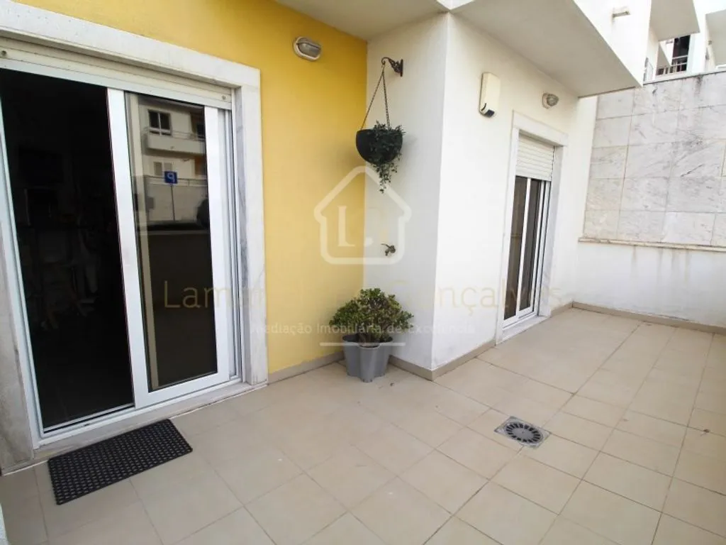 Terrasse - Luxury Flat with Large Terrace in Tagides Park
