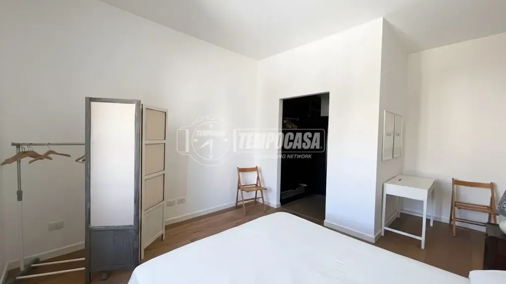 Magamistoad - Modernised Flat with Balcony in Monza Centre