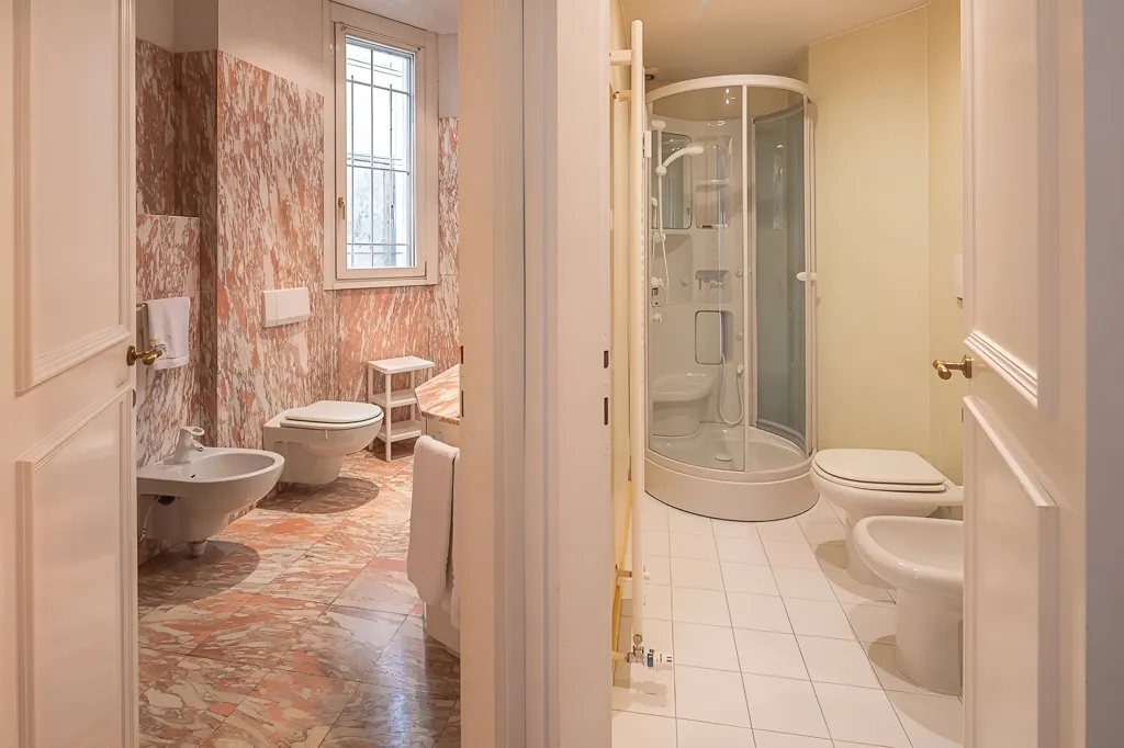 Bathrooms - Luxury Penthouse with Rooftop Terrace in Milan