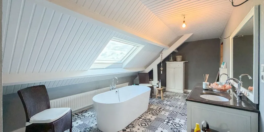 Salles de bain - Villa avec Jardin et Piscine à Ellezelles