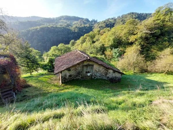 Rustic Casale with Mountain View in Avenone
