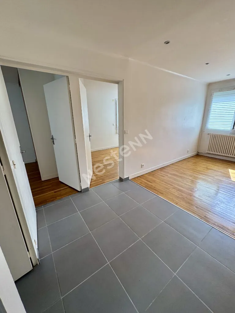Stanze - 3-Bedroom Apartment in Mellinet, Nantes
