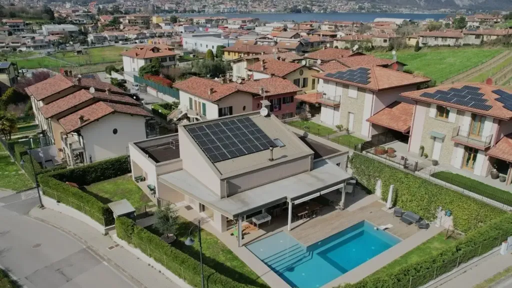 Õhuvaade - Contemporary Villa with Pool in Paratico