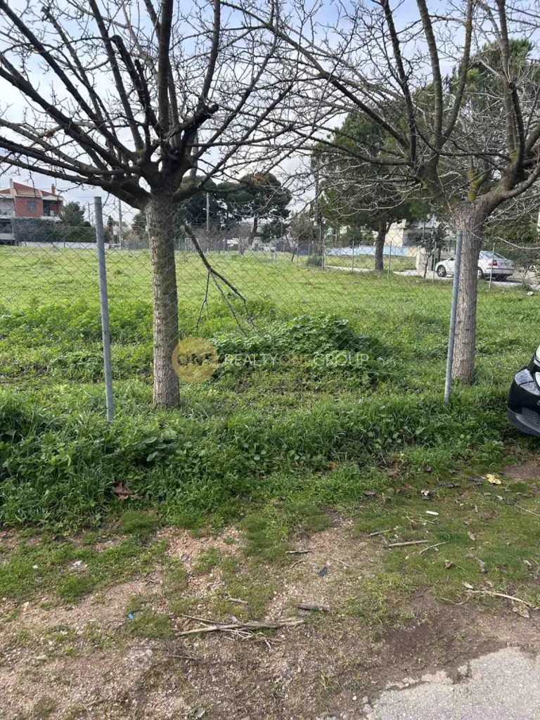 Aed - Corner Plot with Development Potential in Kifissia