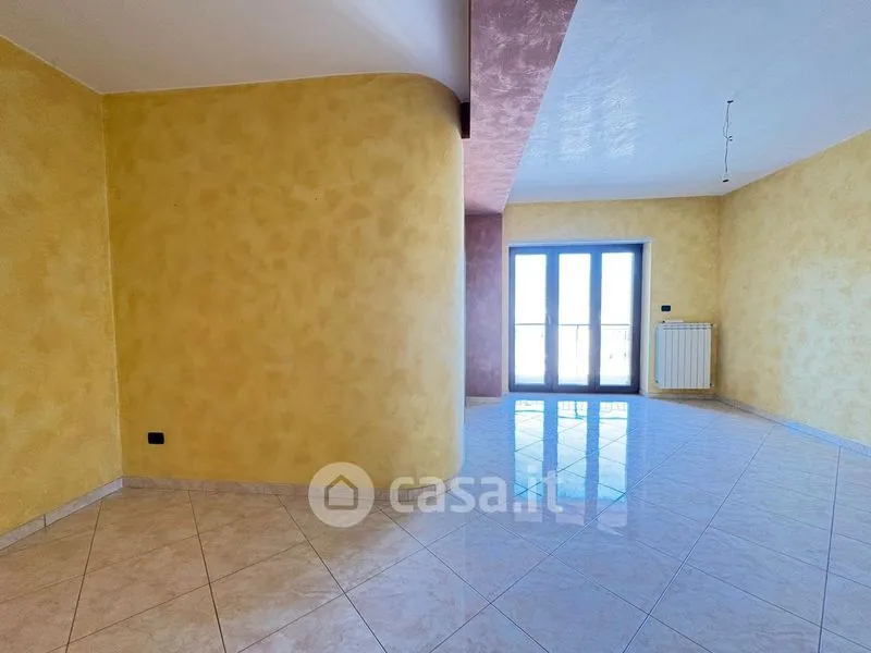 Pièces - Modern Apartment with Balcony in Potenza
