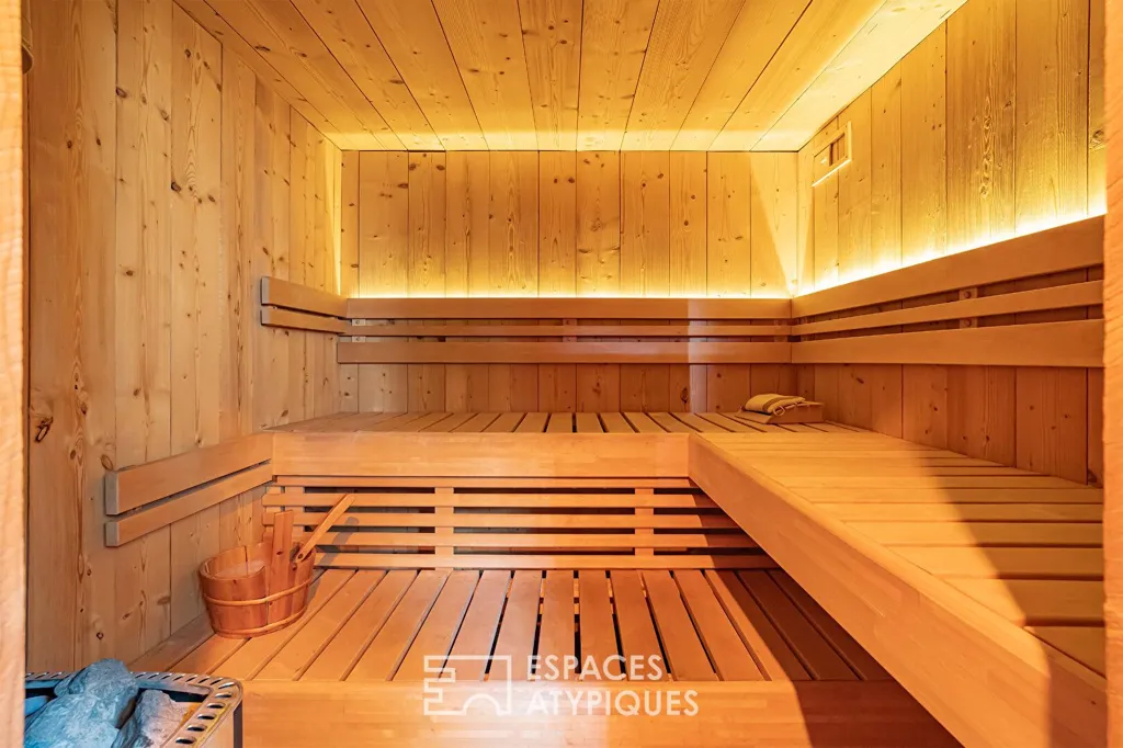 Toad - Architectural House with Pool in Vineyard Heart