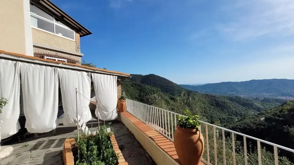 Terrasse - Restored Hilltop House with Sea View, Camaiore