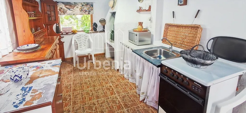 Köök - 5-Bedroom House with Pool in Niàgara Parc