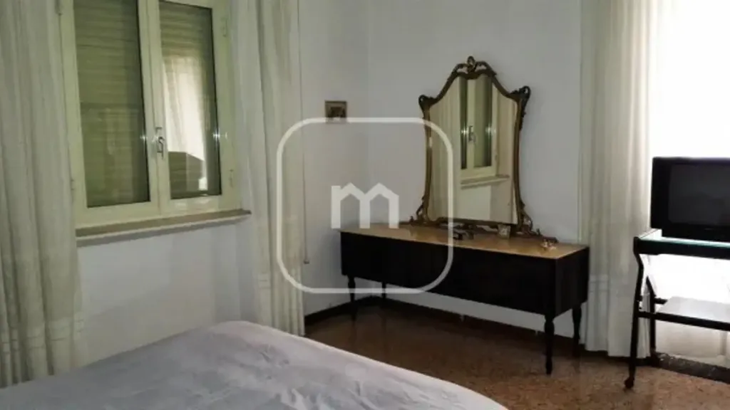 Chambres - Villa with Private Garden in Cave