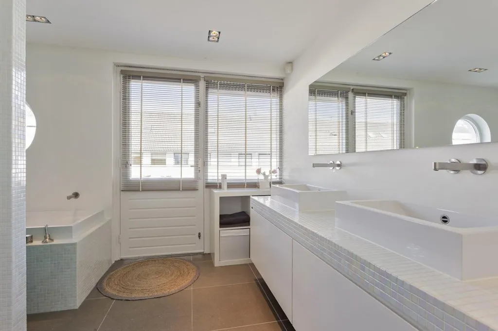 Bagni - Corner House with Jacuzzi in Eindhoven