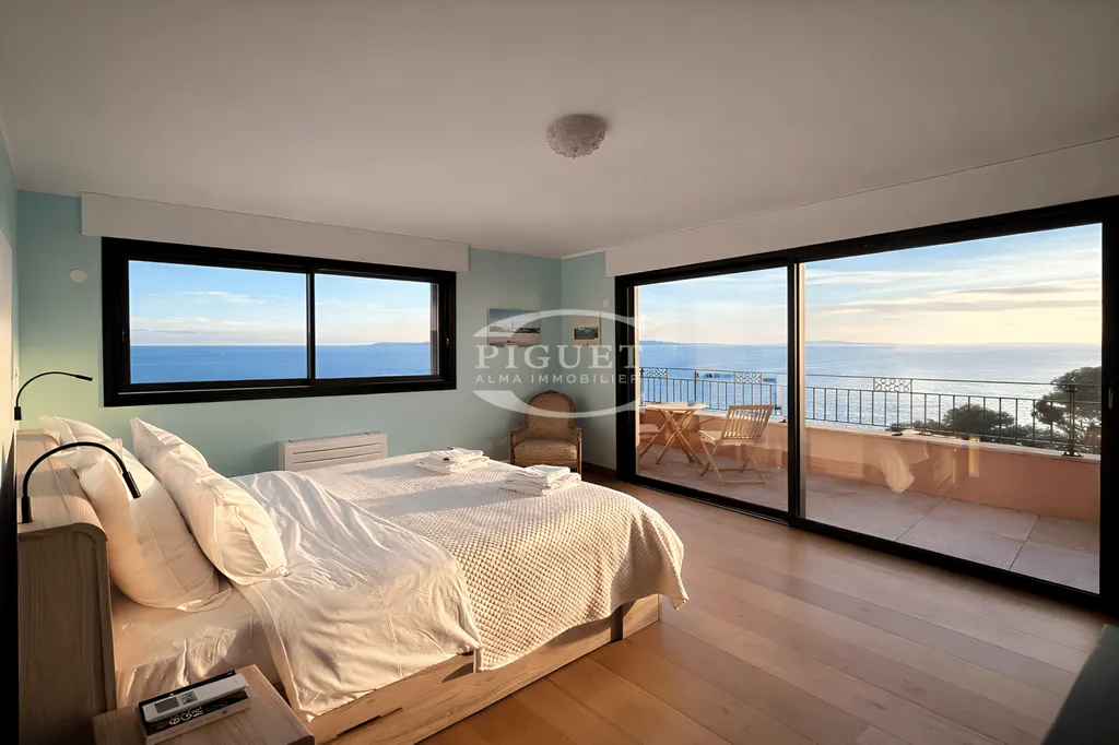Magamistoad - Contemporary Villa with Sea Views near Saint-Tropez