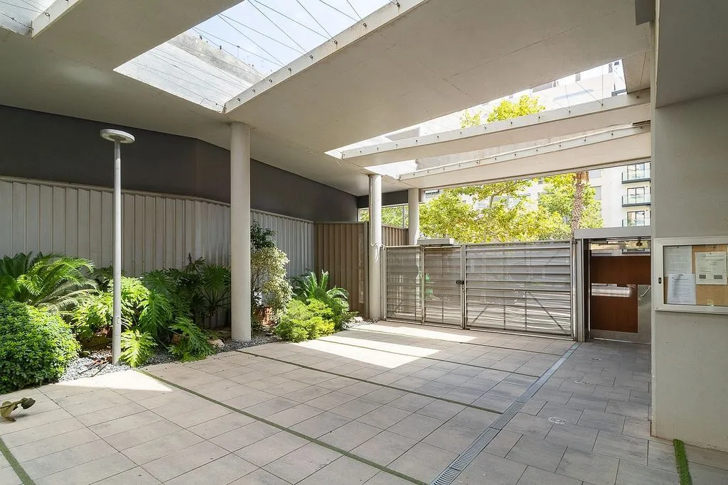 Jardin - 1-Bedroom Apartment with Pool in Valencia