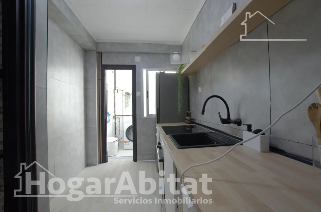 Cuisine - Reformed Apartment with Balcony near Cullera Centre