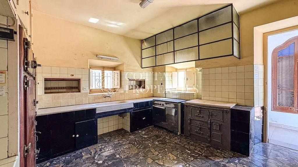Kitchen - Traditional Masía in Bellcaire d'Empordà