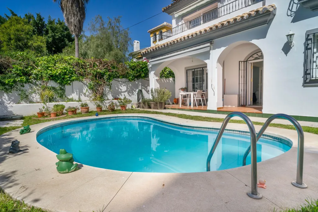 Piscine - Chalet with Pool and Terrace in Fuengirola