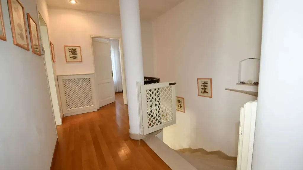 Esik - Villa with Pool in Forte Dei Marmi