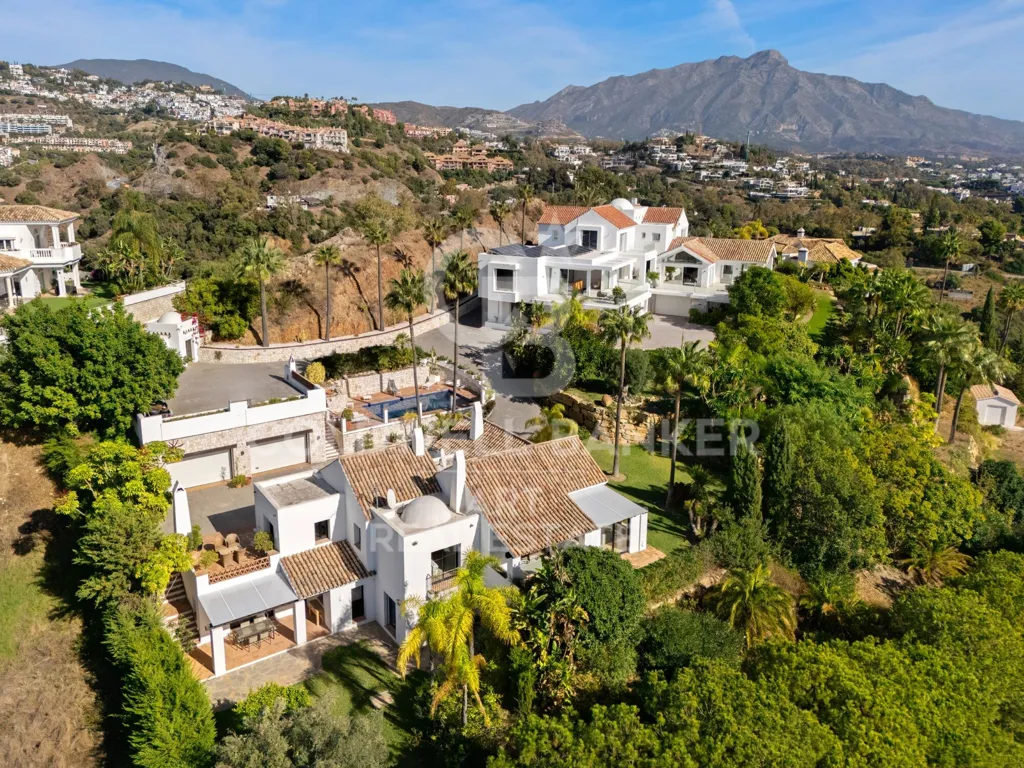 Välivaade - Contemporary Mediterranean Villa with Panoramic Views in Benahavís