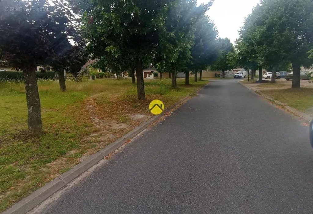 Välivaade - Buildable Plot in Theil sur Vanne