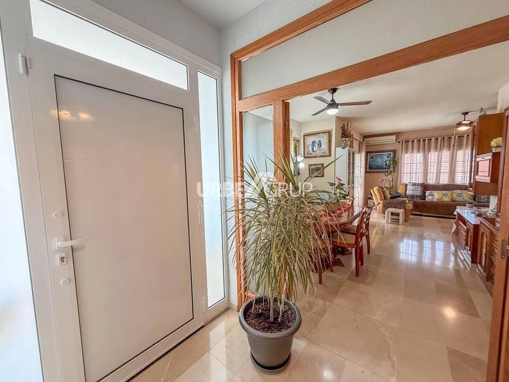 Entrée - Luxury House with Pool in Castellbisbal