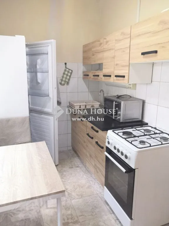 Cucina - Renovated Flat with Balcony in Budapest 15th District