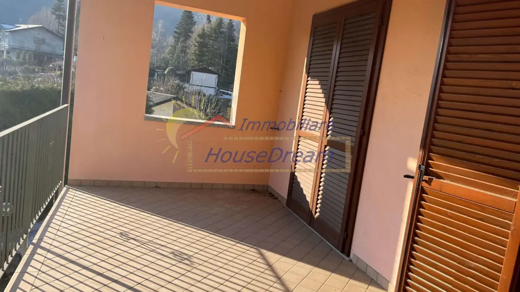 Balcon - Terraced Villa with Private Garden in Nebbiuno