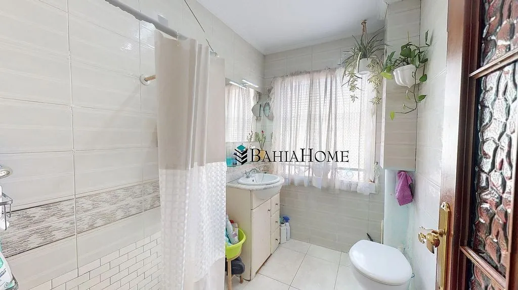 Vannitoad - 2-Bedroom Apartment with Views in Santander