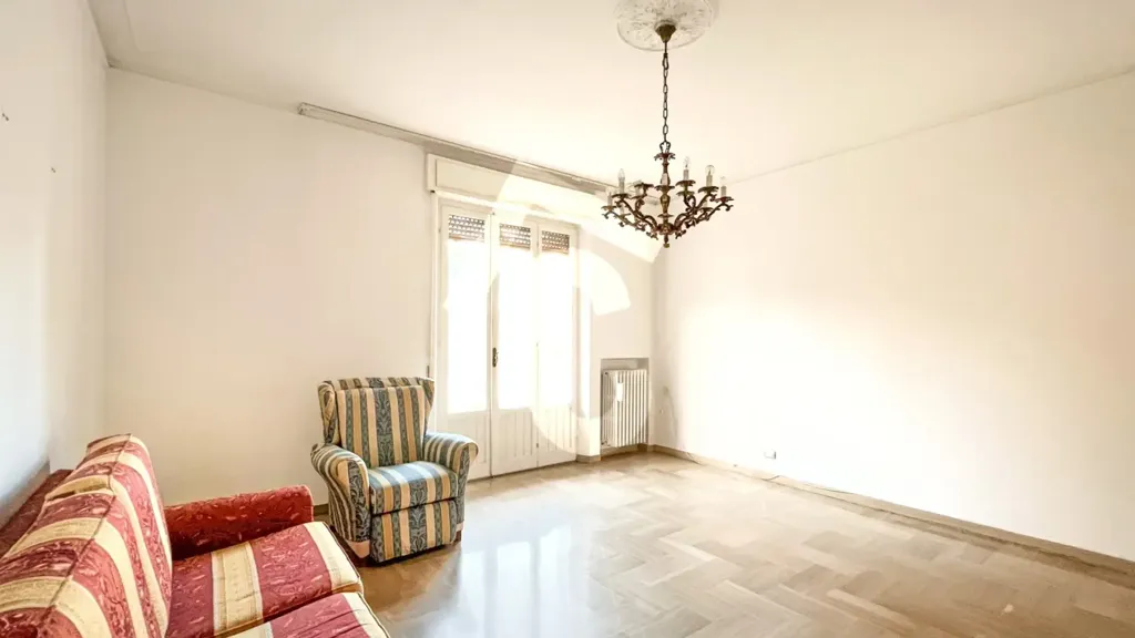 Appartement 4 pièces à IT