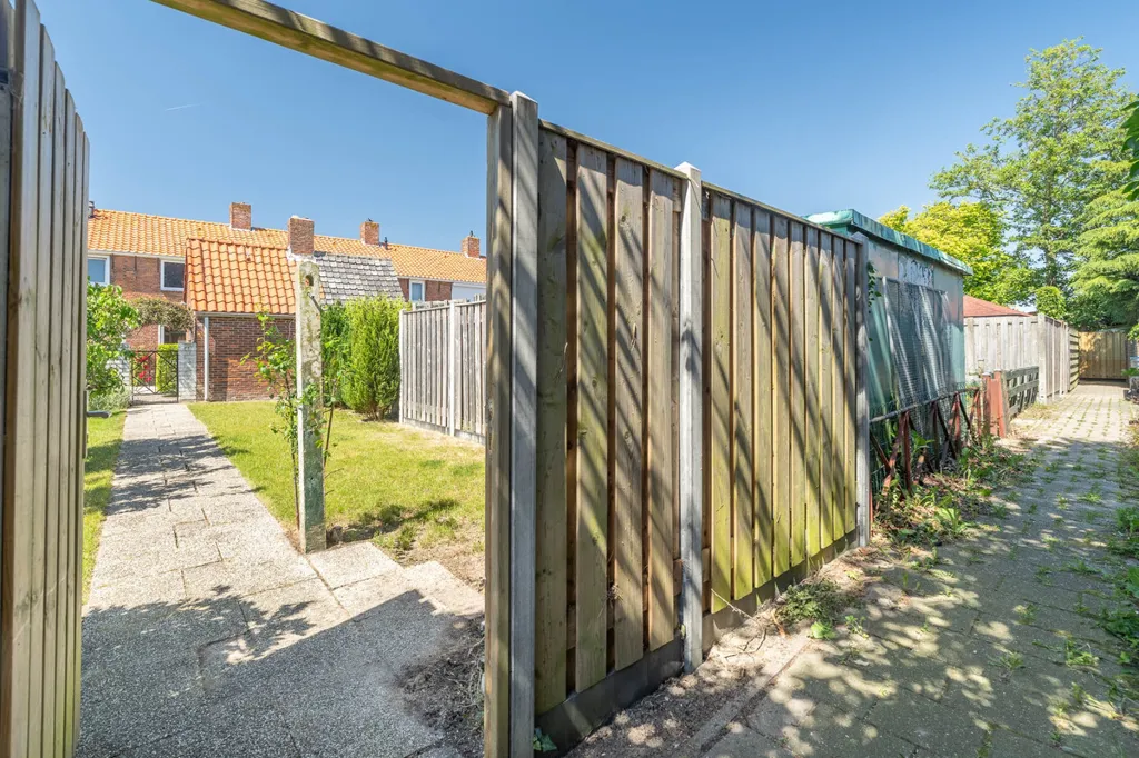 Giardino - Characterful Semi-detached House with Deep Garden in Yerseke