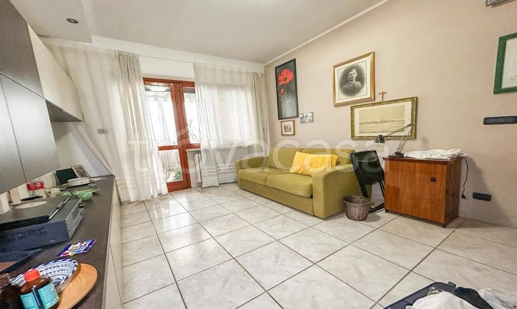 Séjour - Rearranged Apartment with Balcony in Santena