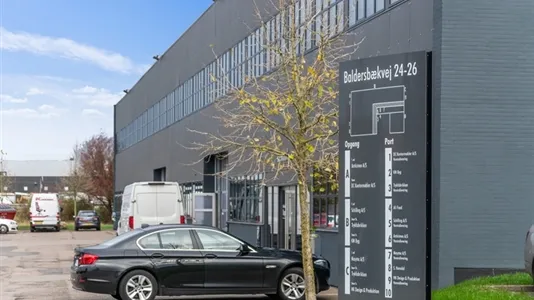 Garage - Showroom Office with Warehouse in Ishøj