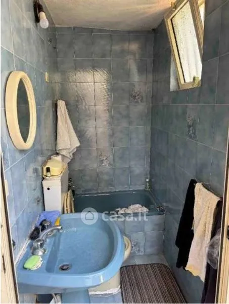 Salles de bain - Three-Bedroom Apartment with Balcony in Montepaone