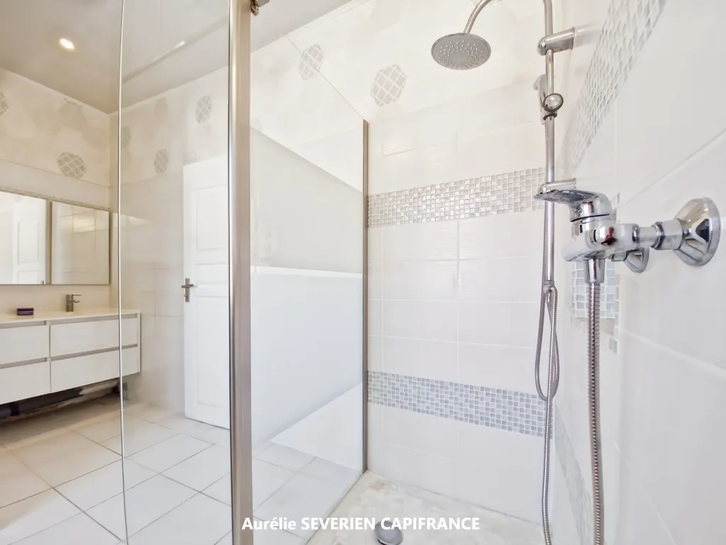 Bagni - Charming Townhouse with Terrace in Meru