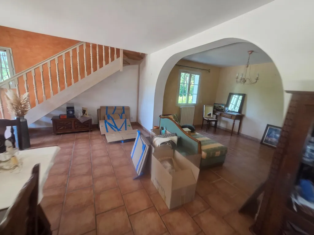 Elutuba - Charming Villa with Terrace in Cendras