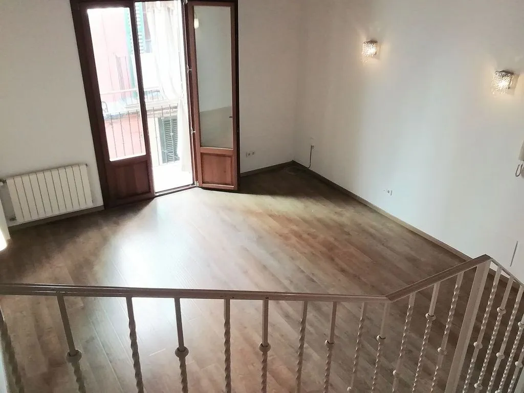 Pièces - Duplex with Terrace in La Llotja - Sant Jaume