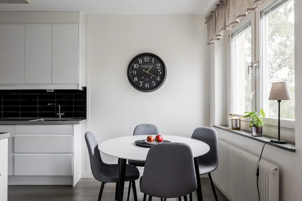 Söögituba - One-Bedroom Flat with Balcony in Örebro