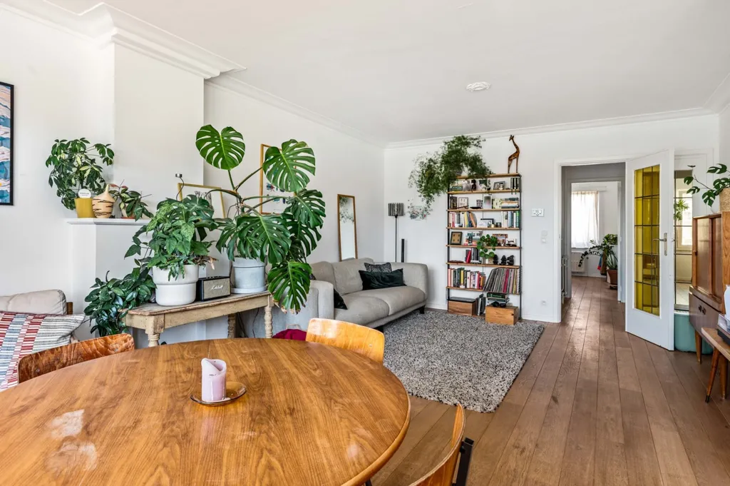 Séjour - Appartement Rénové avec Jardin Privatif