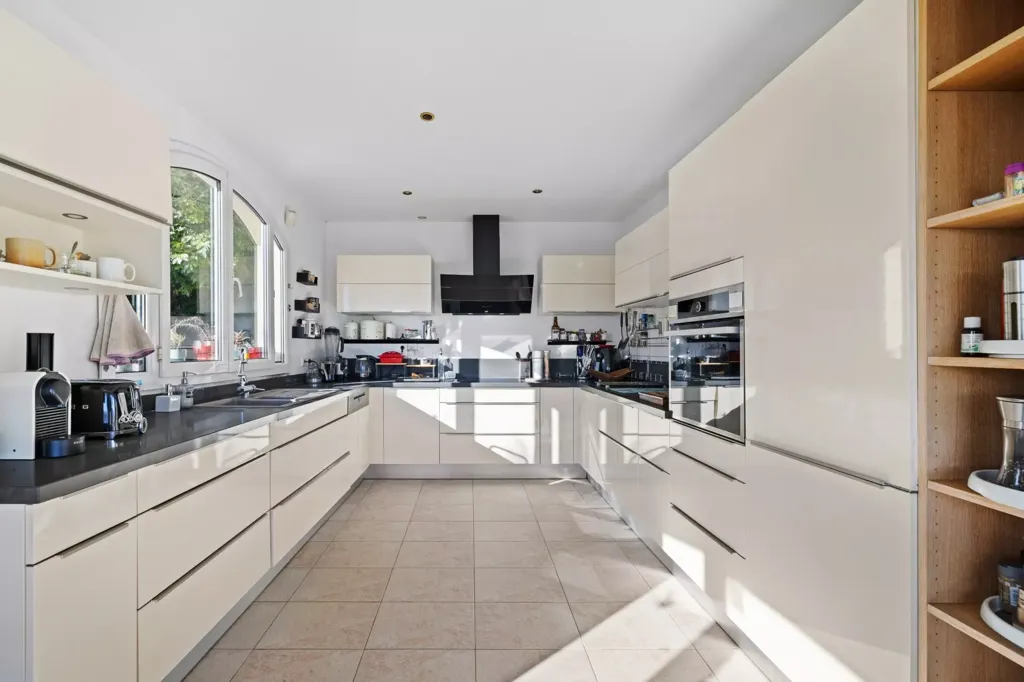 Cuisine - Villa avec Vue Panoramique sur la Méditerranée à Vence