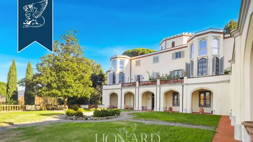 Välivaade - Luxury Apartment in Historic Villa, Florence