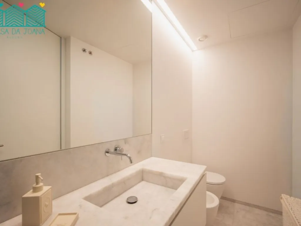 Bagni - Luxury Apartment with River Views in Lisbon