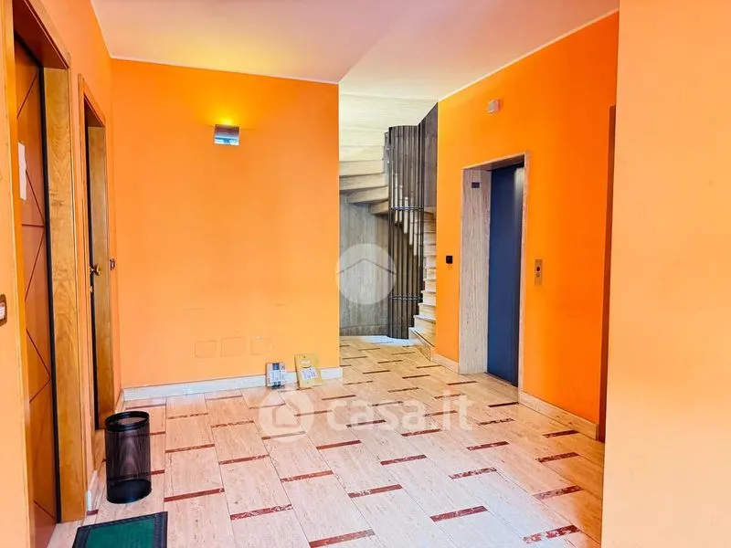 Entrée - Functional Office Space with Lift in L'Aquila