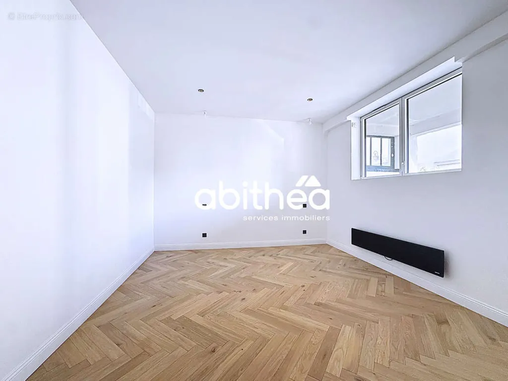 Toad - Luxury Renovated Apartment in Arras Prefecture