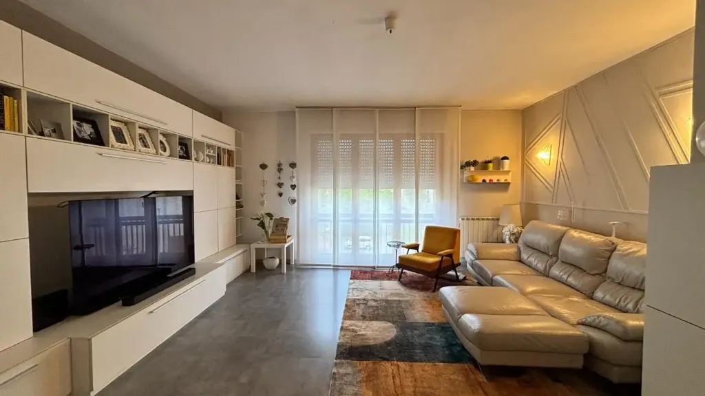 Living Room - Apartment with Mansard in Pontedera