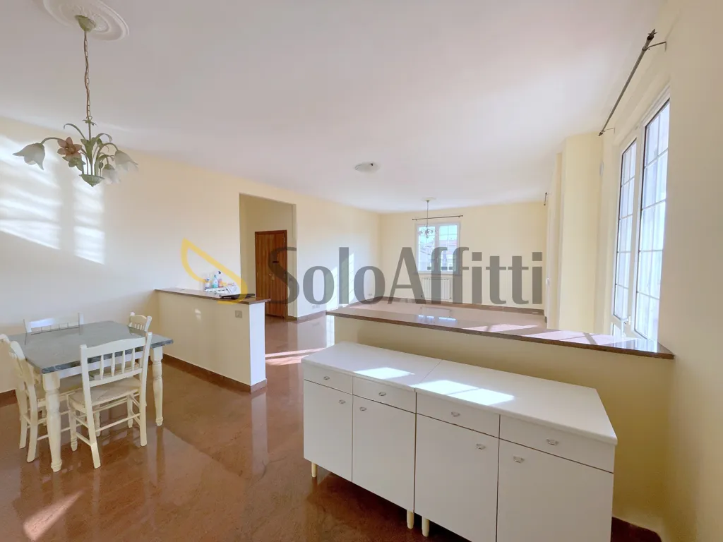 Söögituba - Quadrilocale with Balcony in Osimo