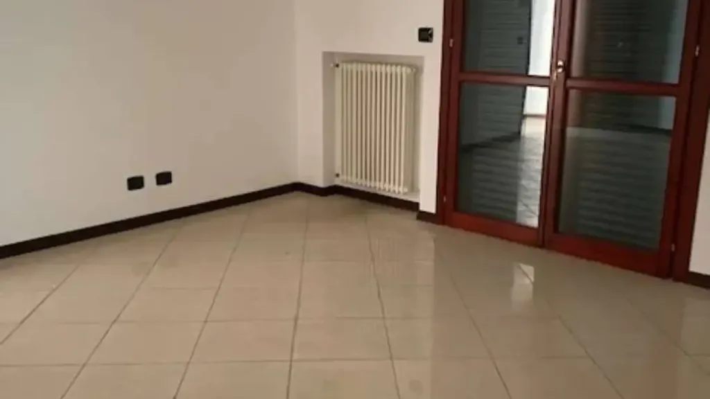 Pièces - Apartment with Lift in Quattro Castella