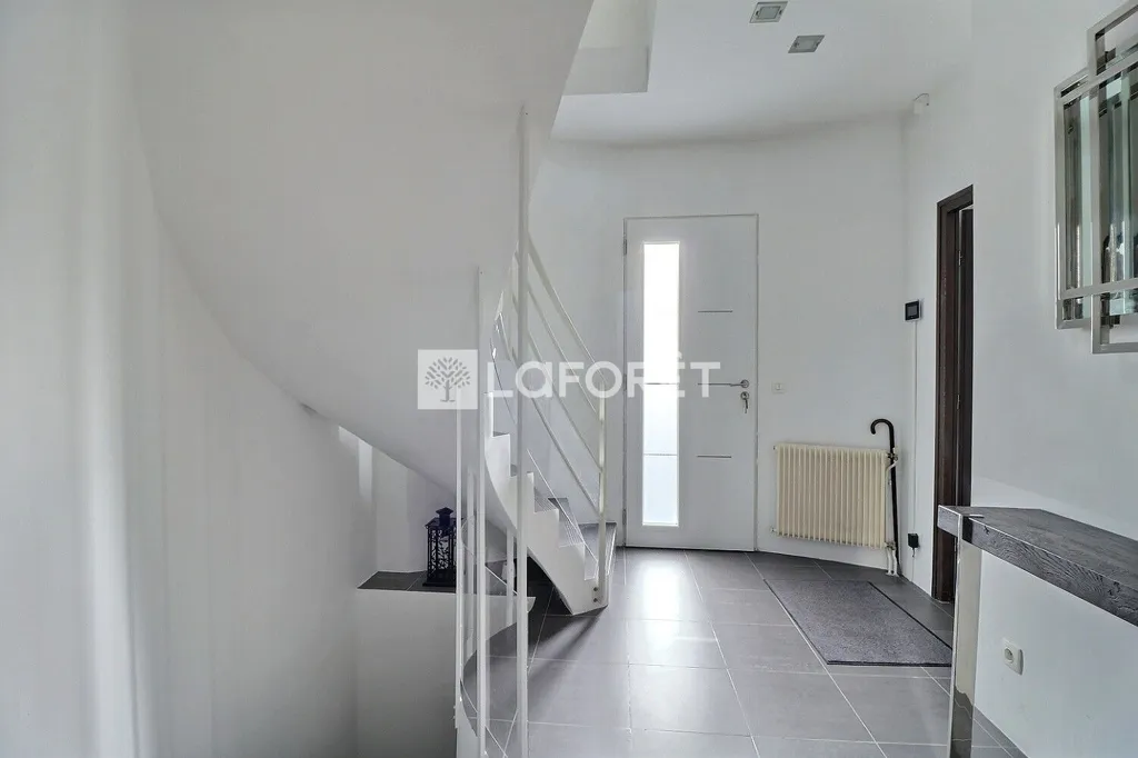 Ingresso - House with Garden in Rueil Malmaison