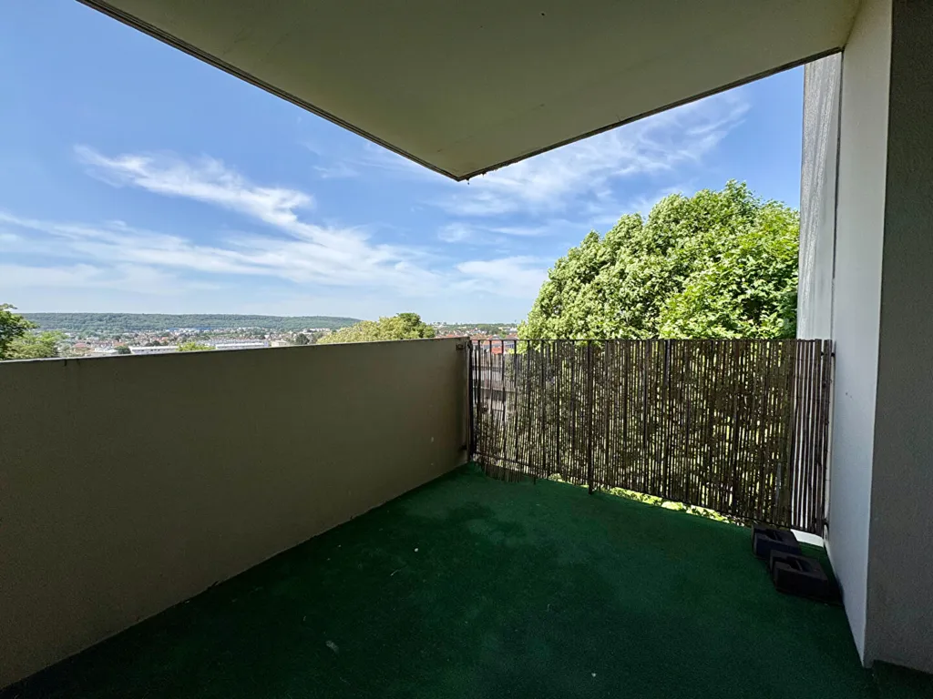 Balcone - 4-Piece Flat with Terrace in Le Plessis-Bouchard