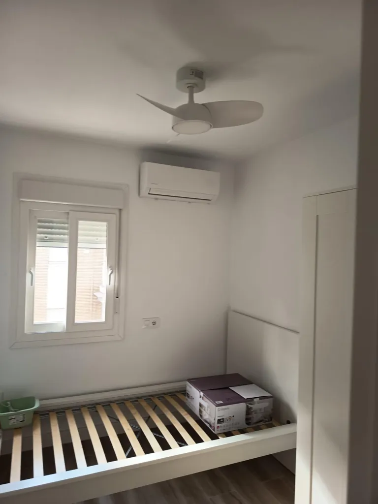 Chambres - Furnished Flat with Balcony in Macarena