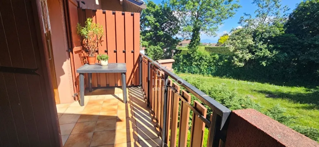 Balcon - Appartement Duplex avec Balcon à Gex
